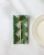 Load image into Gallery viewer, Cedar Green Dinner Napkin Set by Geometry