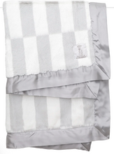 Load image into Gallery viewer, Little Giraffe Luxe Blanket