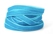 Load image into Gallery viewer, Velvet Shoelaces