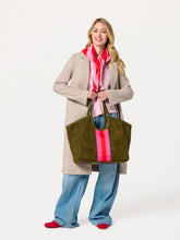 Load image into Gallery viewer, Milano Tote, Olive - detail
