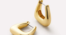 Load image into Gallery viewer, Chunky Gold Hoop Earrings - Colene
