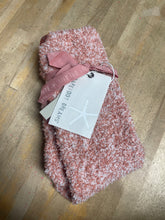 Load image into Gallery viewer, Barefoot Dreams Heathered Socks
