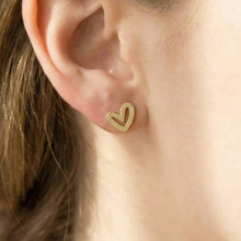 Load image into Gallery viewer, Heart Earrings detail
