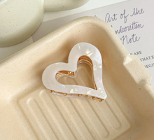 Load image into Gallery viewer, Vintage Love Elegant Medium Hair Clips
