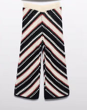 Load image into Gallery viewer, Girls Crochet Top and Pants
