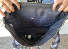Load image into Gallery viewer, Puffer Messenger Bag

